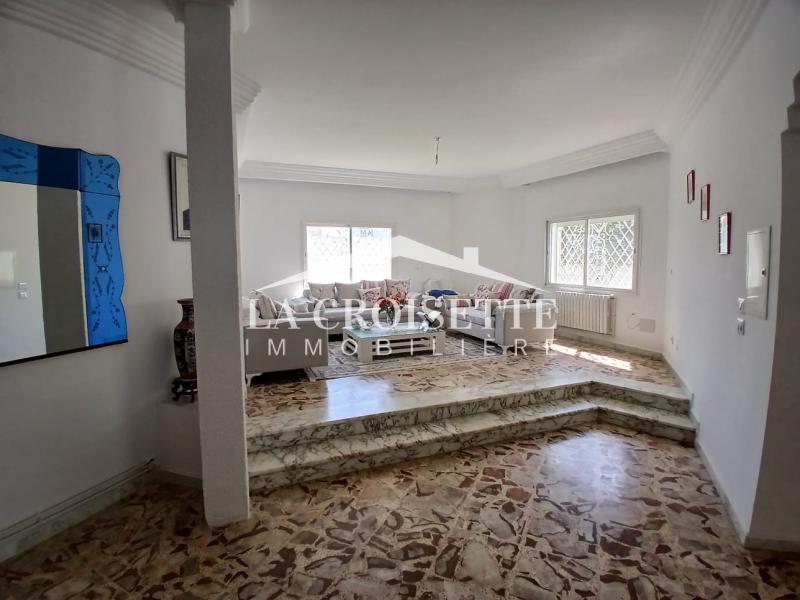 Villa S+3 plain-pied à La Soukra